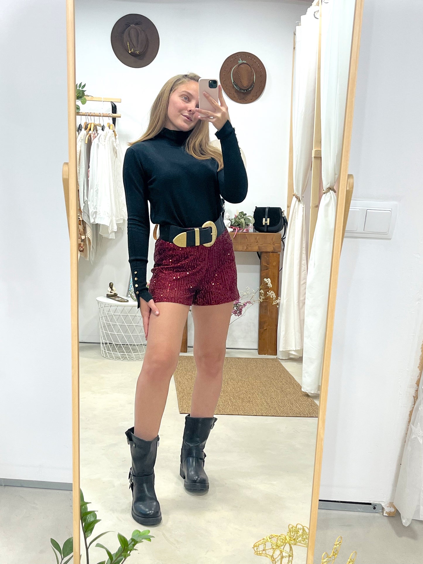 Short Red Lentejuela