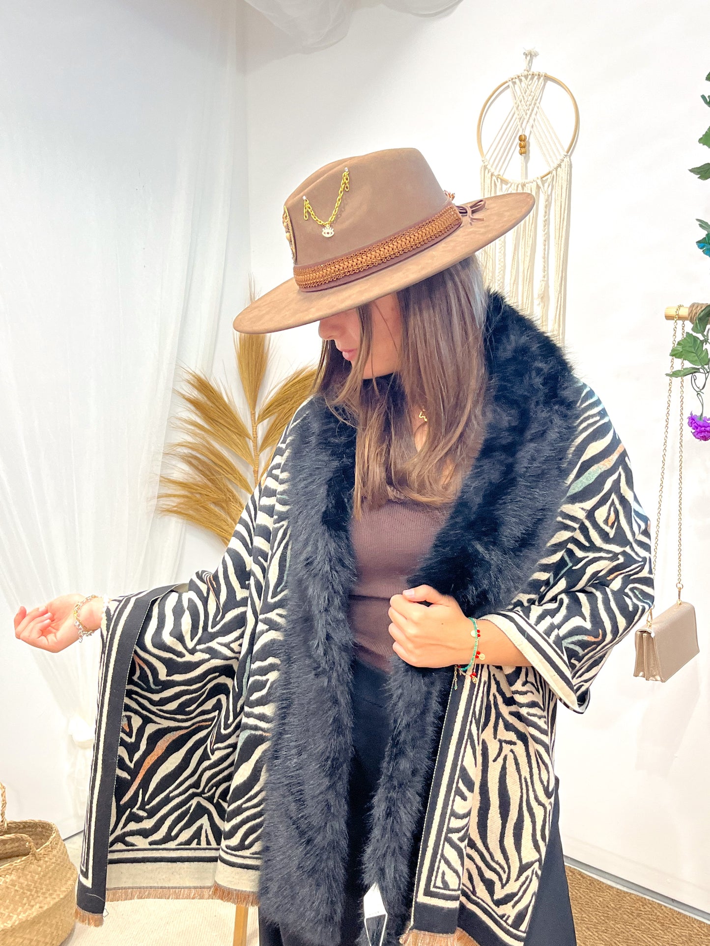 Poncho Print con Pelito