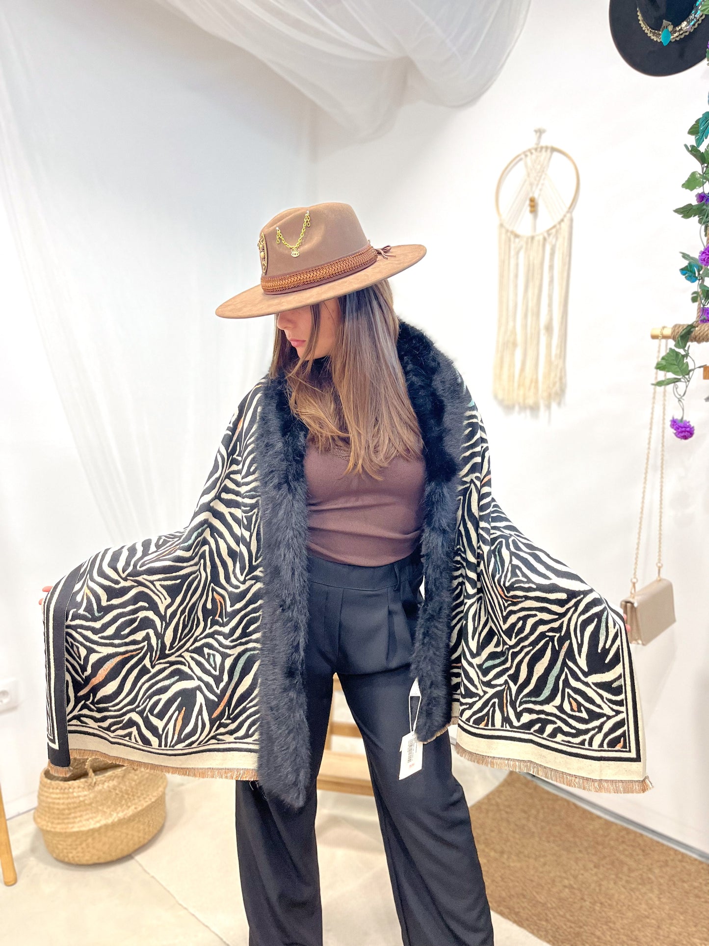 Poncho Print con Pelito