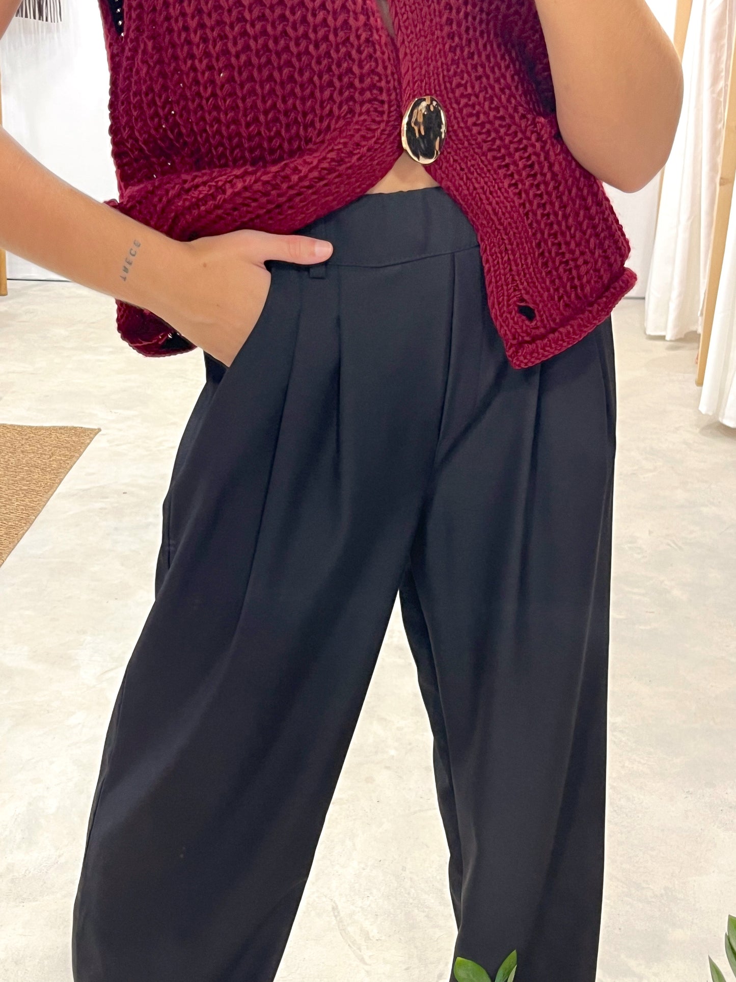 Pantalón Pinzas Black Palazzo