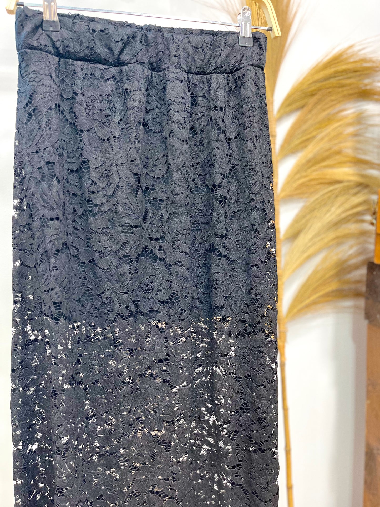 Falda Transparente Negra