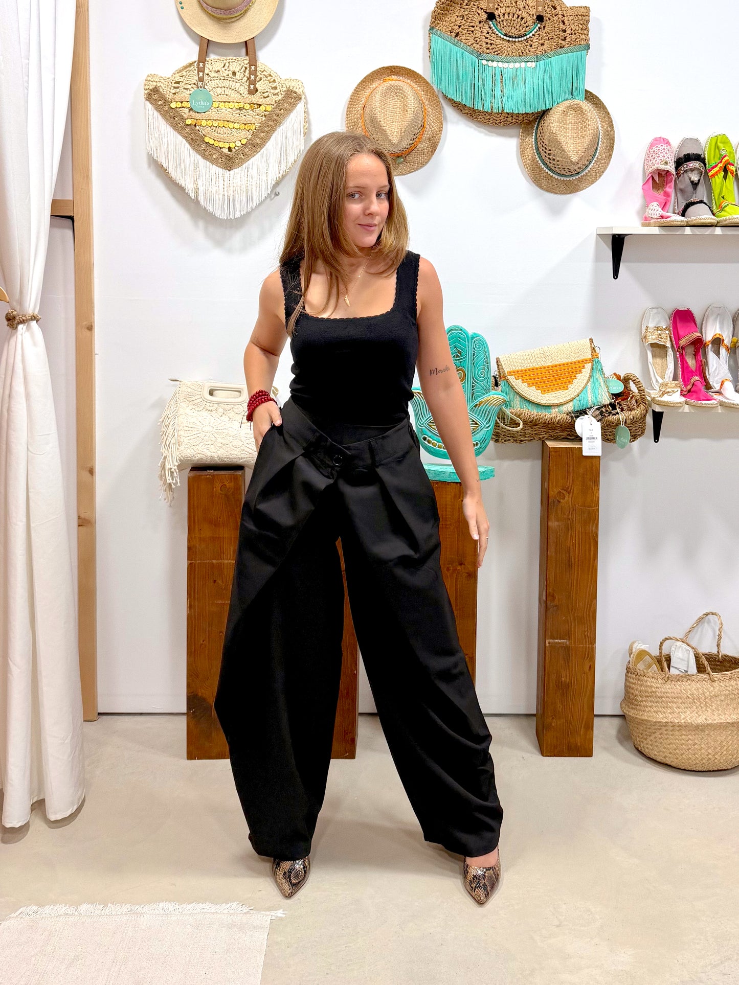 Pantalón Bombacho Solapas