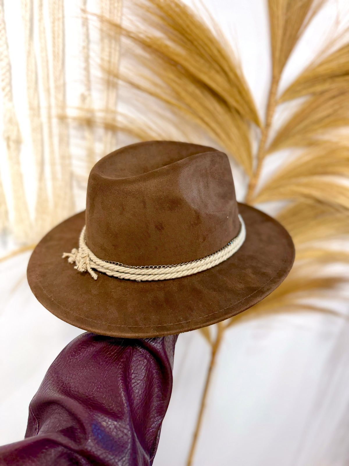 Sombrero Plano Marrón Búfalo