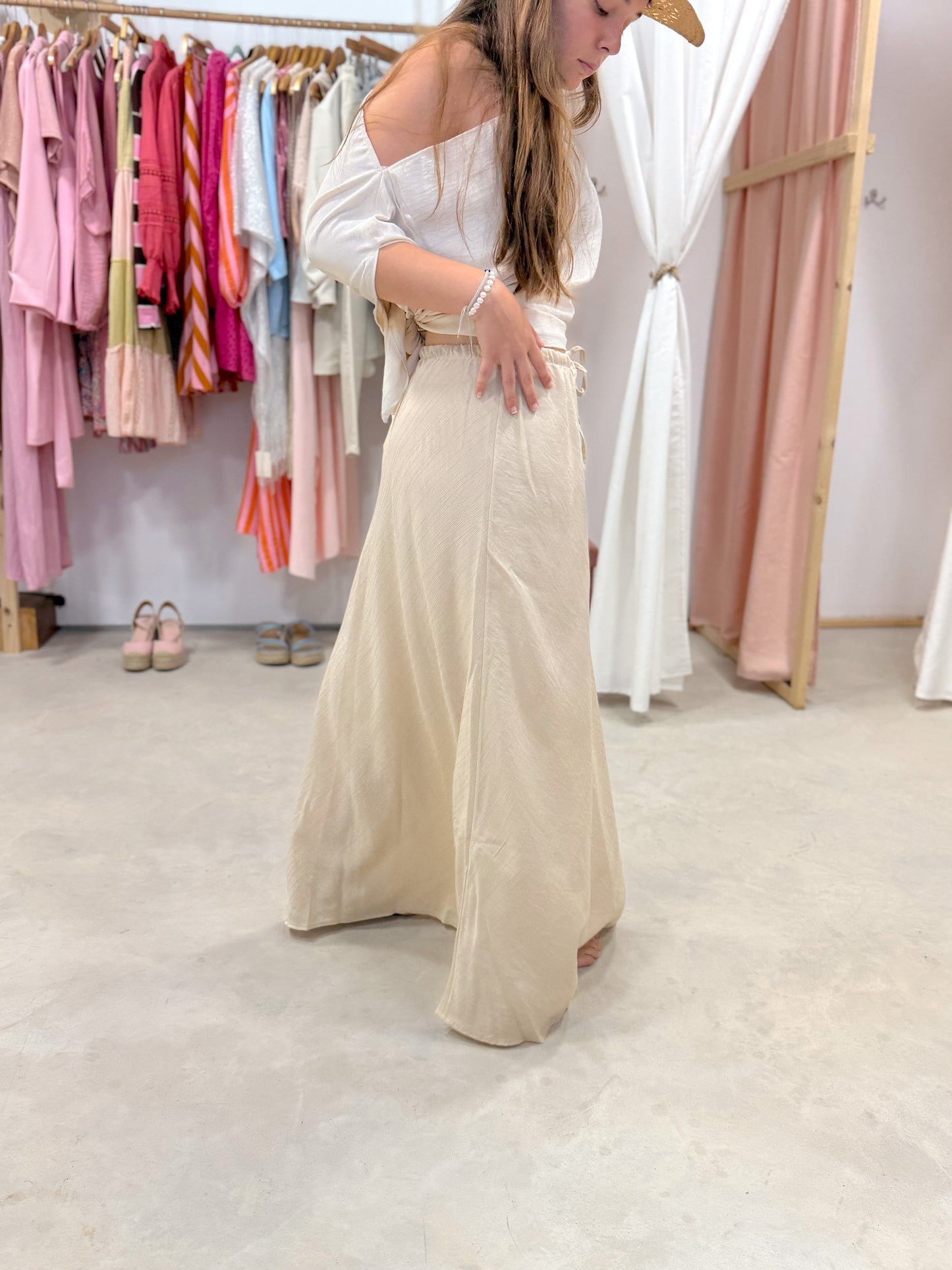 Falda Lisa Beige