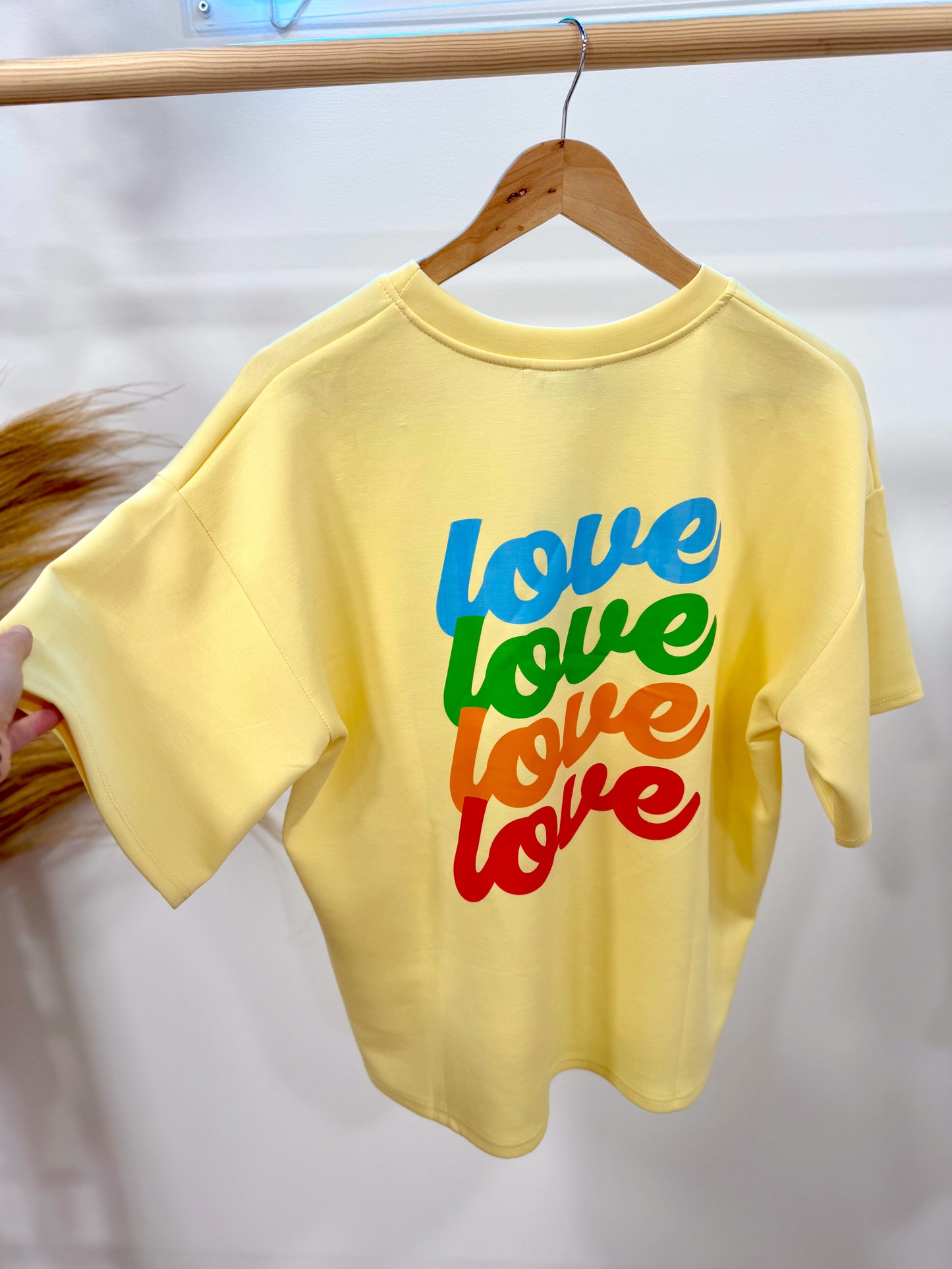 Camiseta Love Yellow