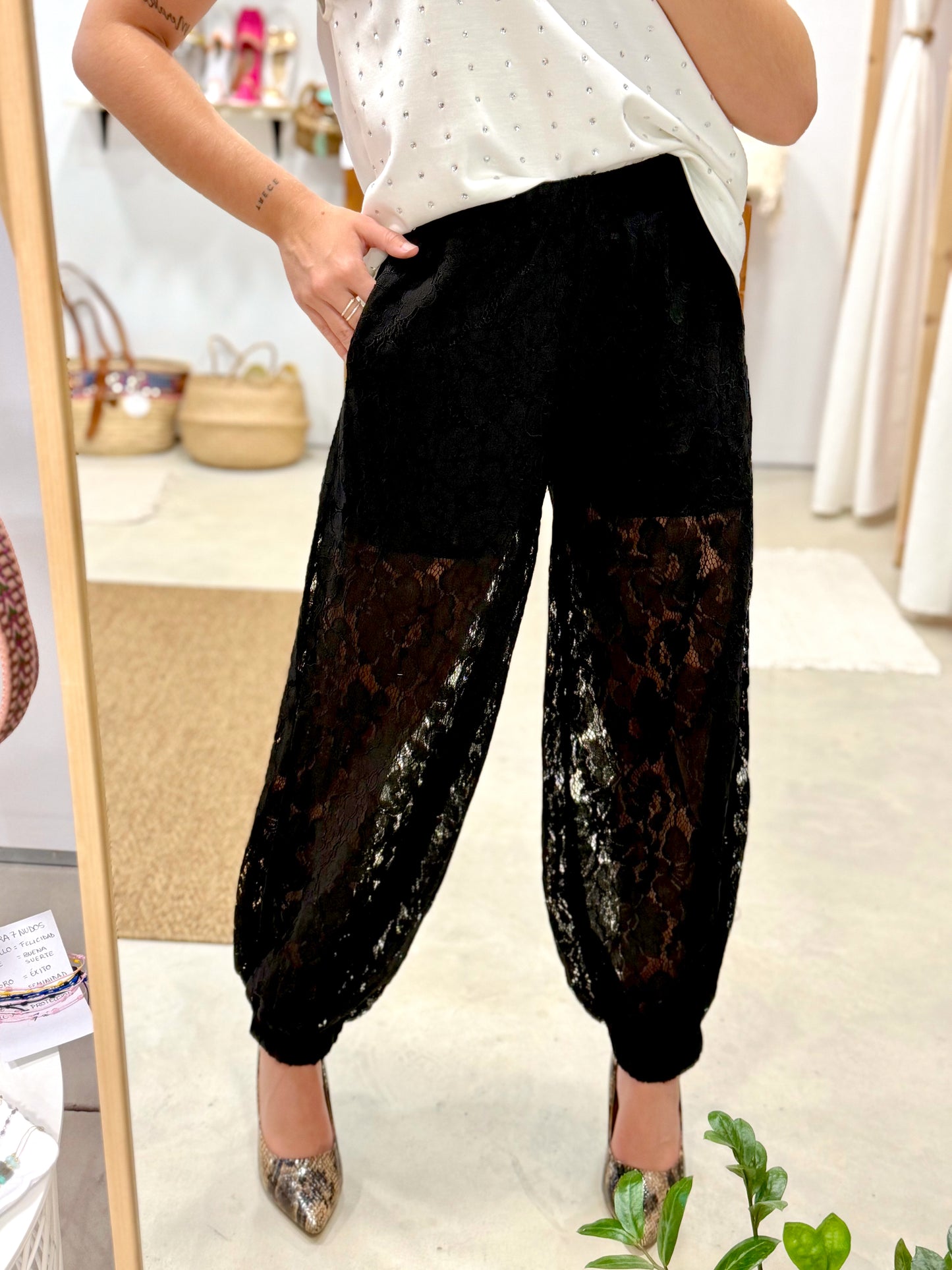 Pantalón Bombacho Encaje Black