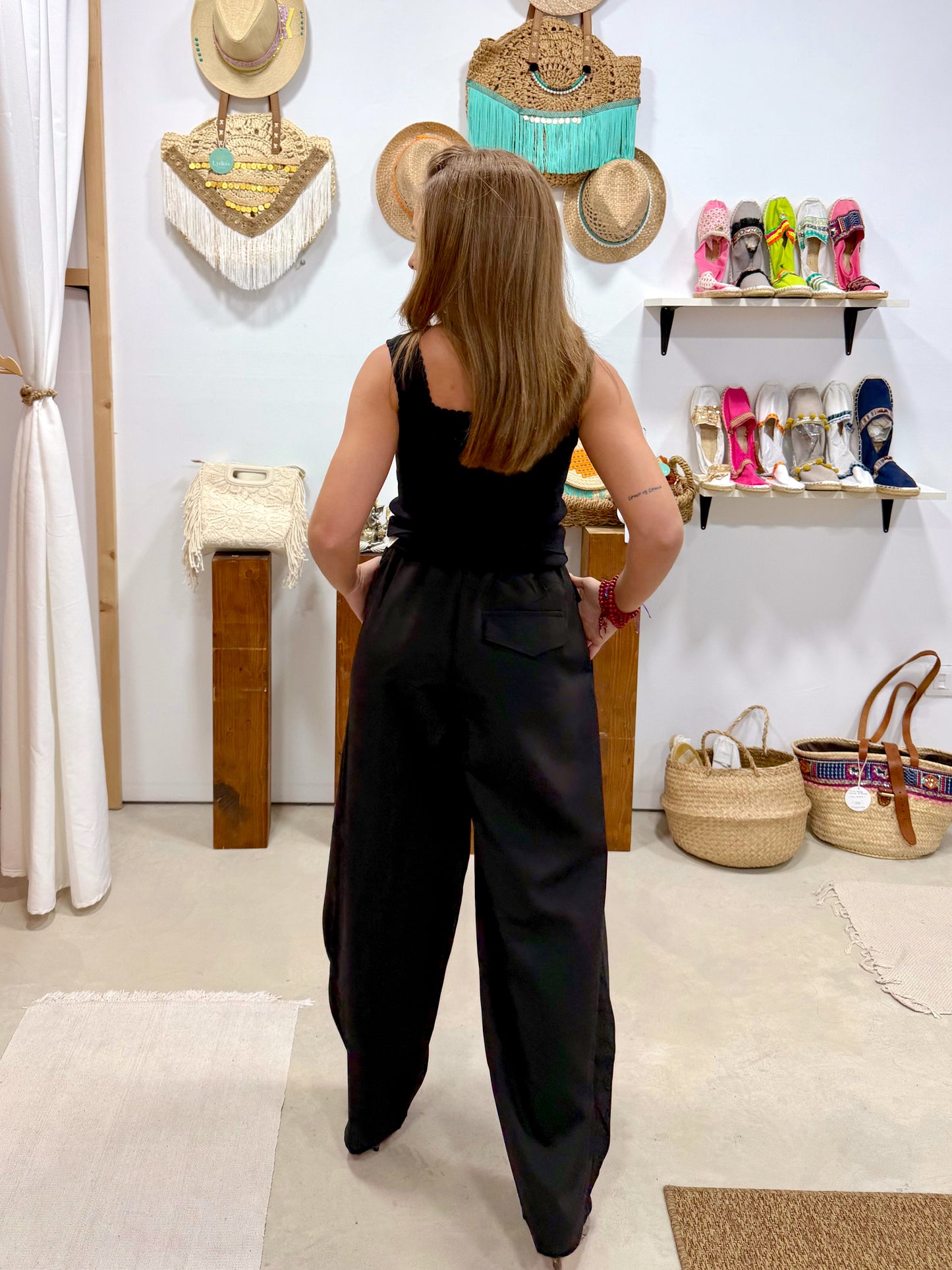 Pantalón Bombacho Solapas