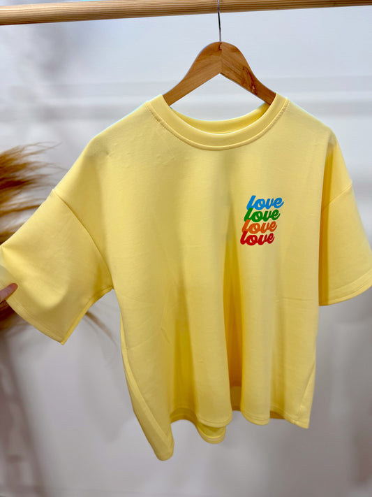Camiseta Love Yellow
