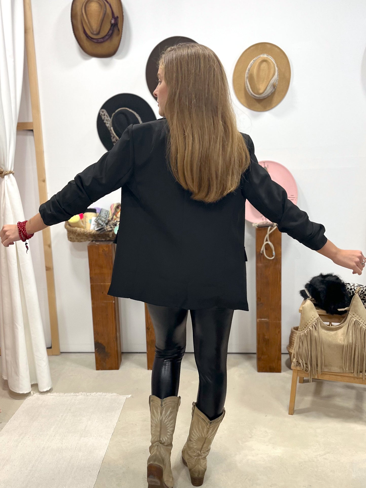 Blazer Negra Fruncida mujer