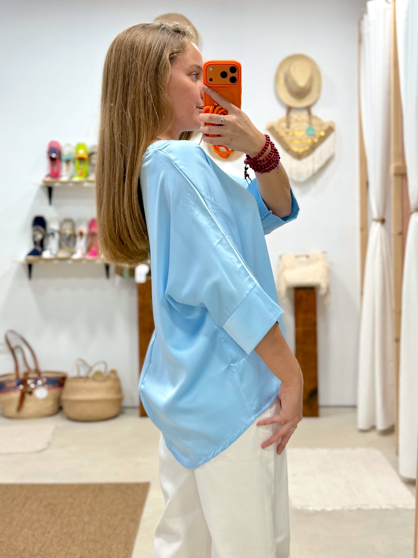 Camiseta Satinada Celeste