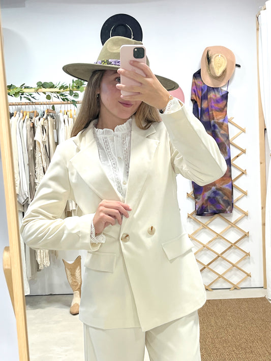 Blazer Pana White